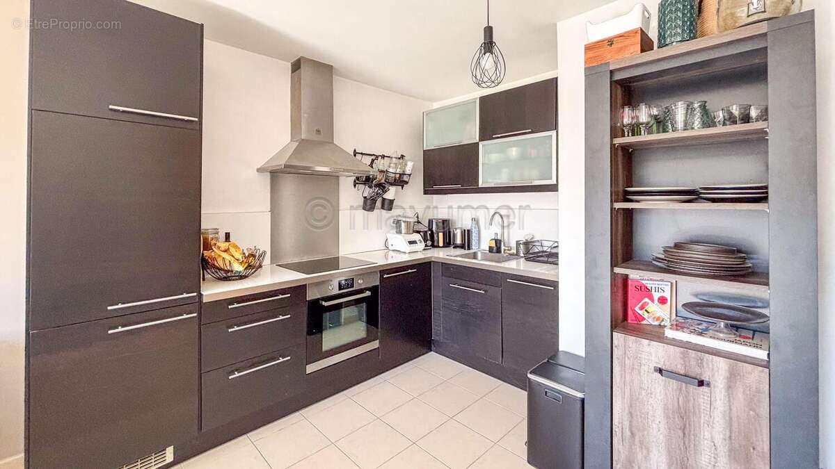 Appartement T3 - dernier étage - terrasse 16m2 - double box - 13009 Marseille n°6 - Appartement à MARSEILLE-9E
