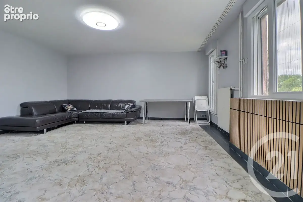 Appartement à AULNAY-SOUS-BOIS