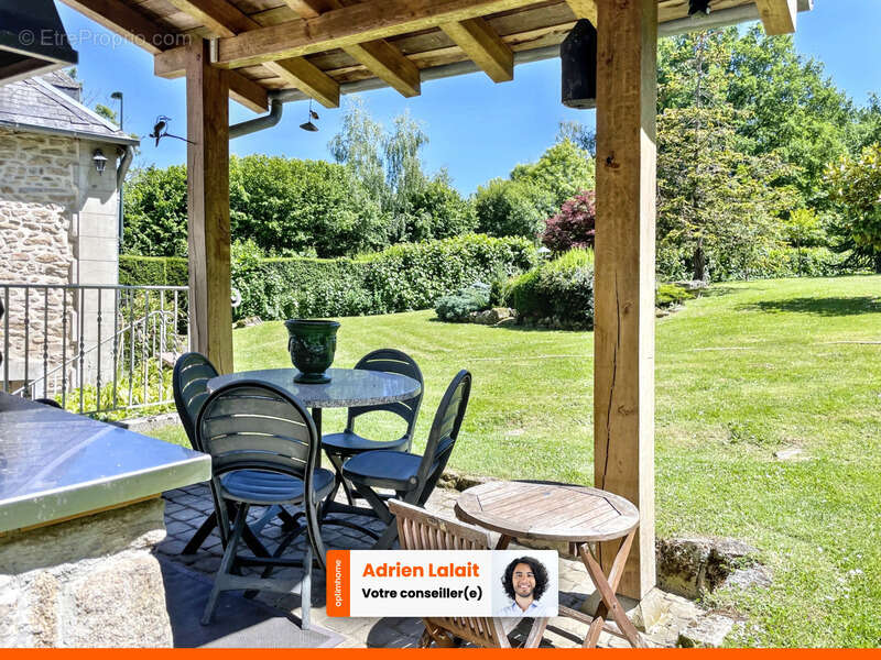 Maison à BERSAC-SUR-RIVALIER