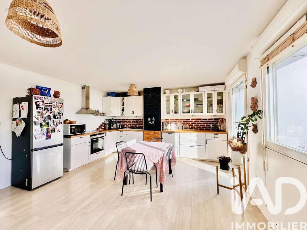 Photo 4 - Appartement à CHOISY-LE-ROI