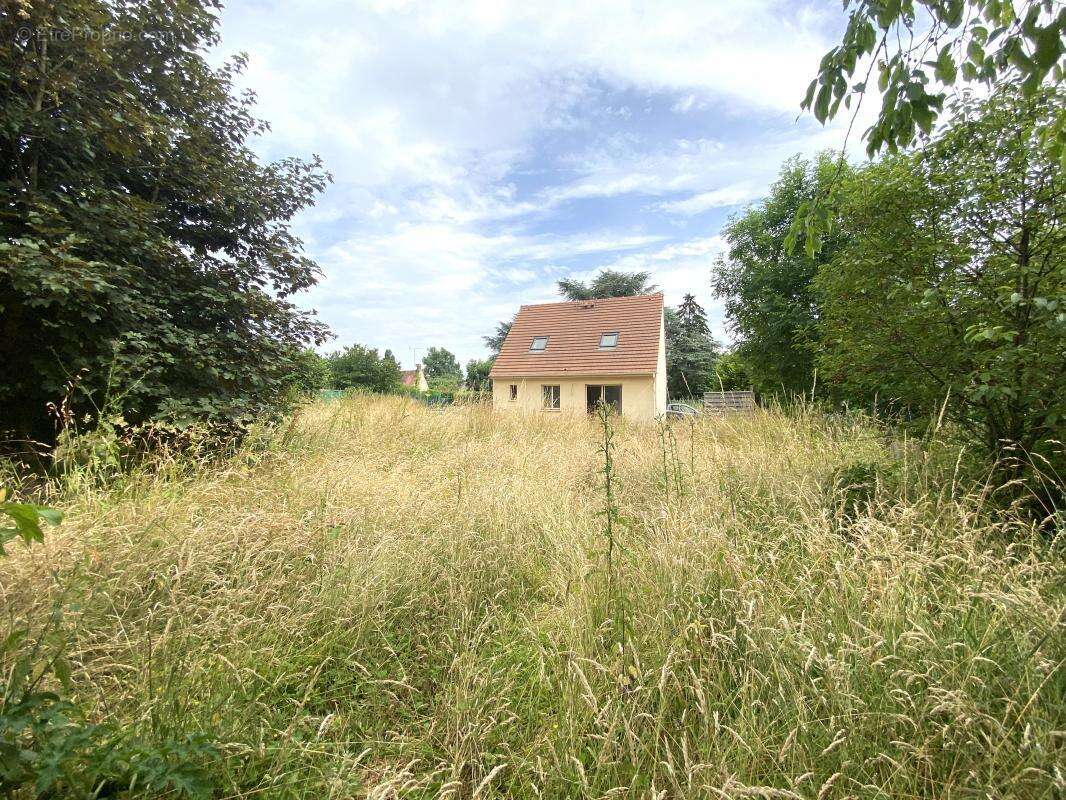 Maison à SAINT-ILLIERS-LA-VILLE