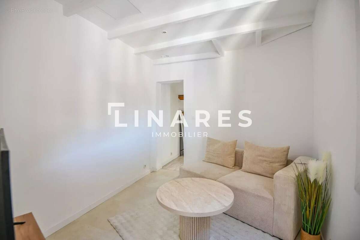 Appartement à MARSEILLE-6E