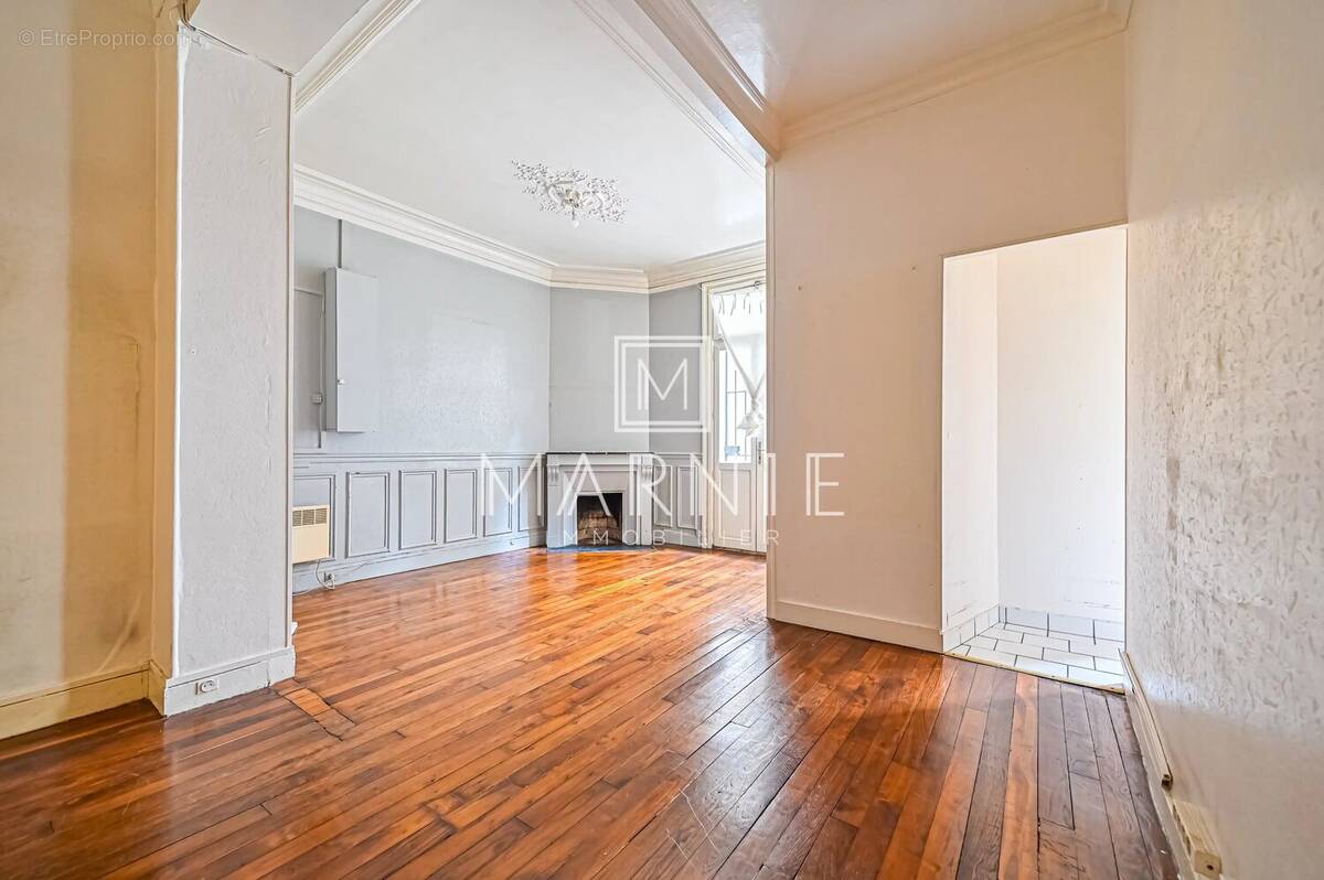 Appartement à PARIS-15E