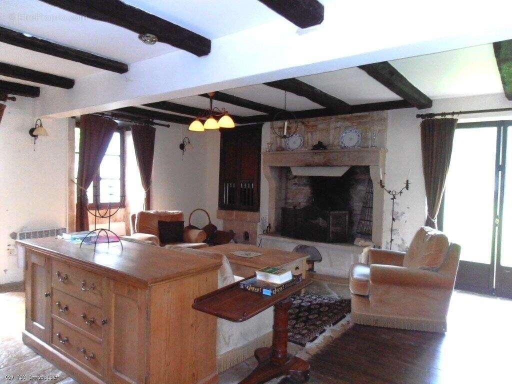 Maison à LEZAY