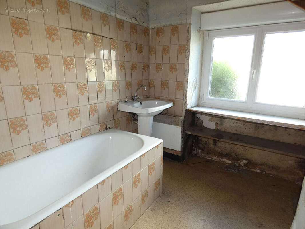 Maison à LES LOGES-MARCHIS