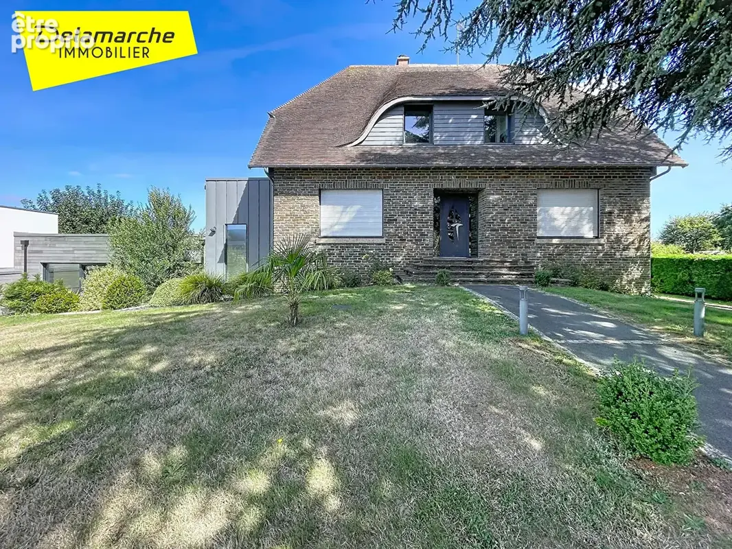 Propriété 7 pièces 5 chambres  avec piscine couverte  dépendances et terrain à Grandparigny (50600) - photo 17