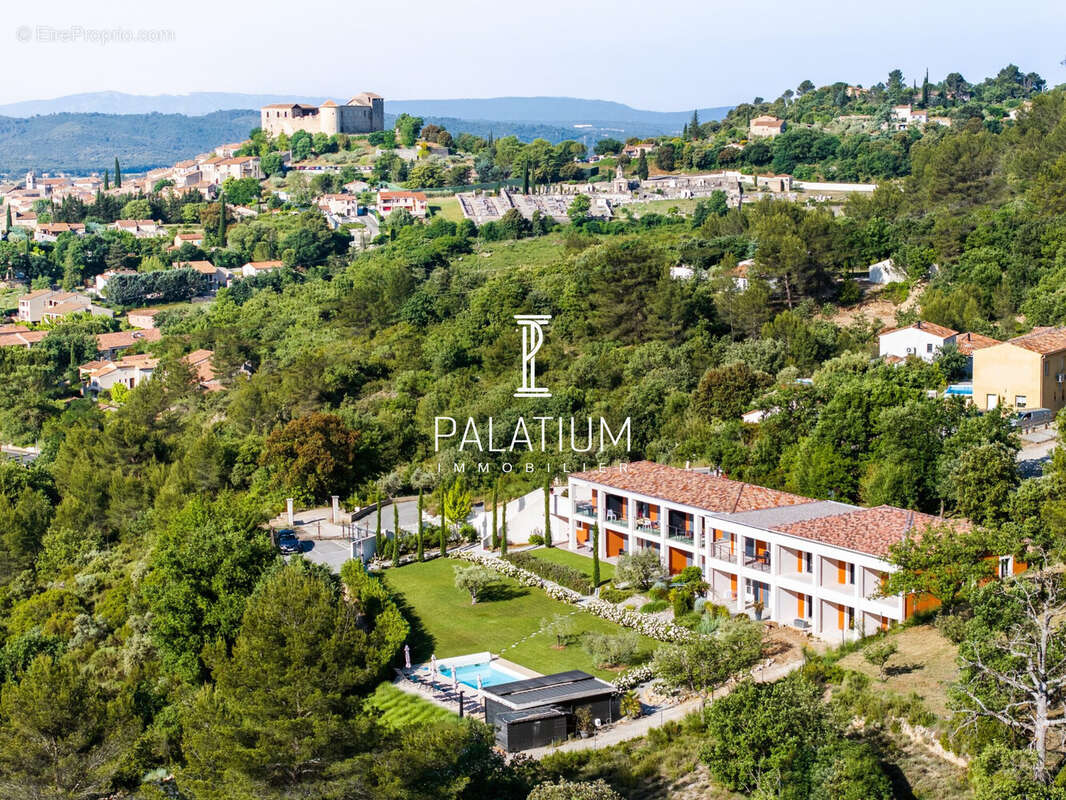 Appartement à GREOUX-LES-BAINS