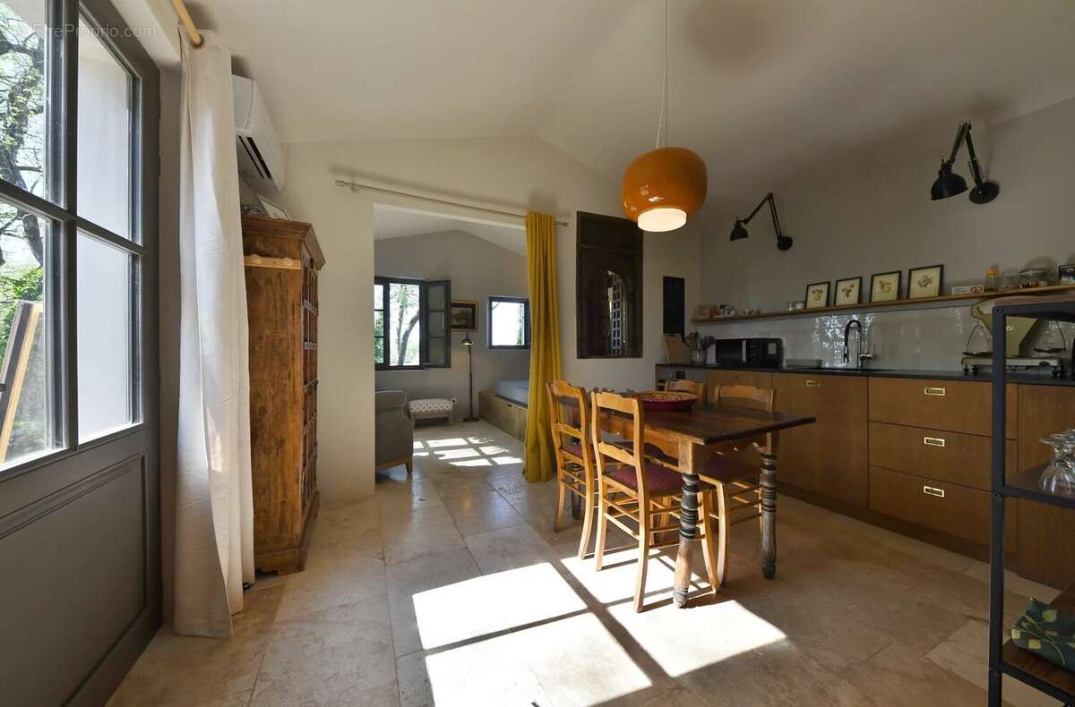 Maison à UZES