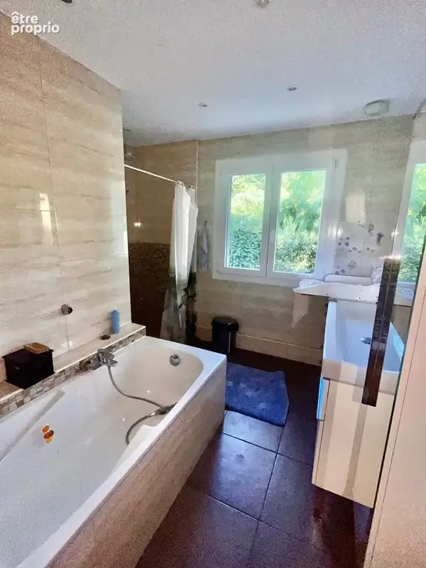 Maison 5 pièces 125 m² à vendre à Lure (70200) - photo 6