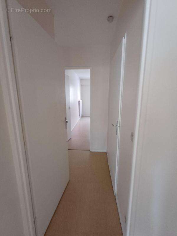 Appartement T3 avec garage - photo 4