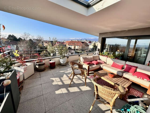 Appartement à FERNEY-VOLTAIRE