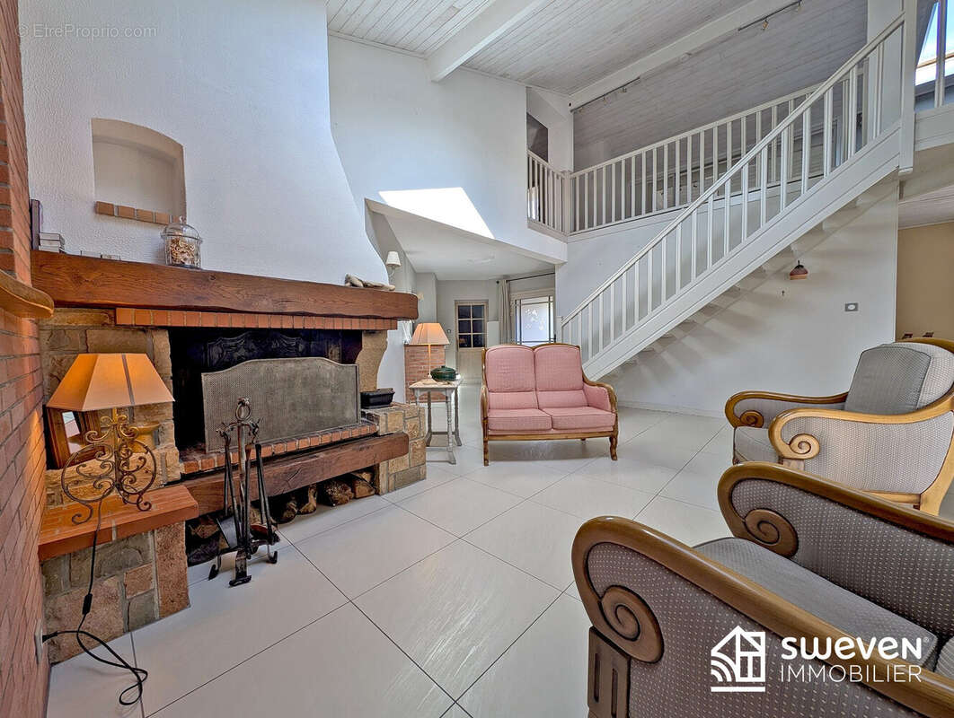 Maison à LABARTHE-SUR-LEZE