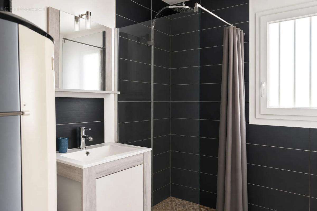 Maison de 5 pièces de 100 m² à Mainxe-Gondeville - photo 9