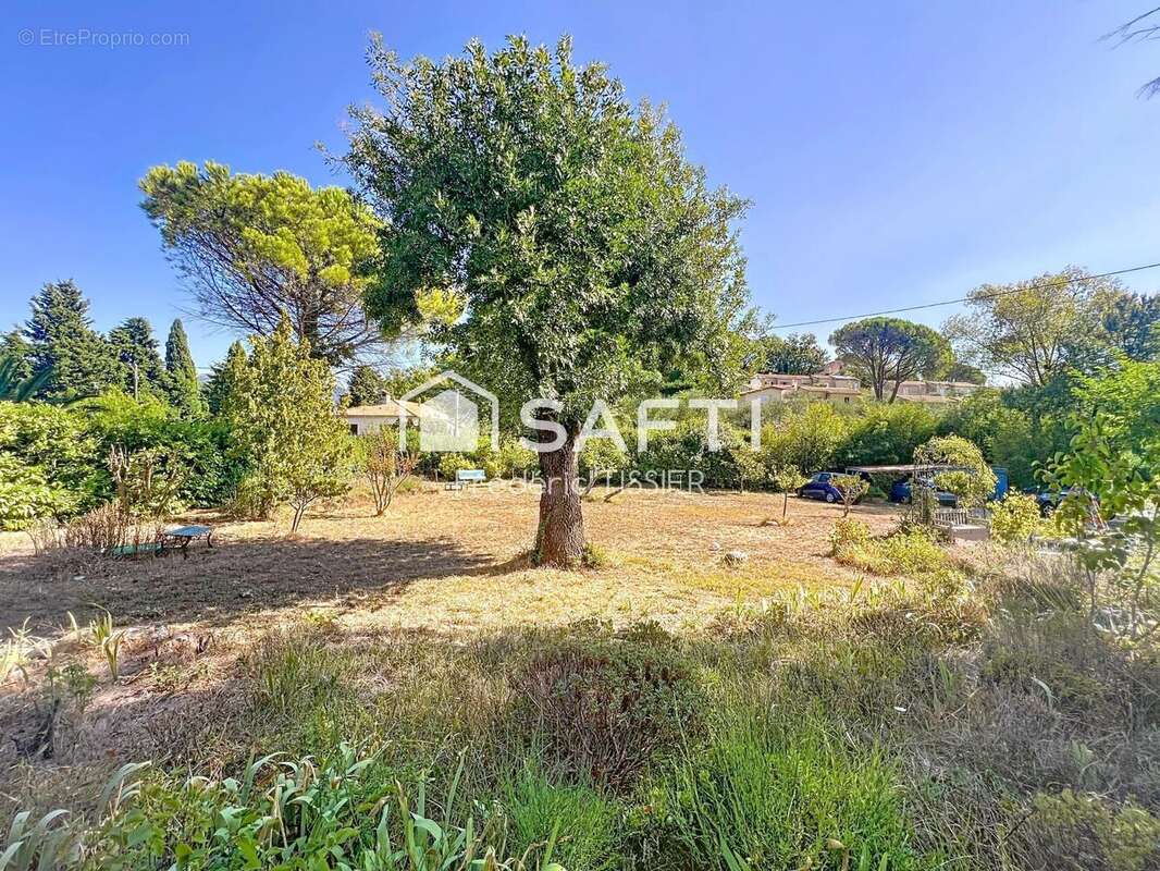 Photo 3 - Maison à CHATEAUNEUF-GRASSE