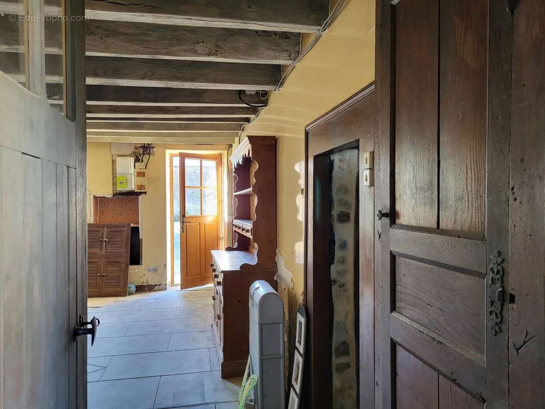 Maison à SAINT-PRIEST-LA-PLAINE