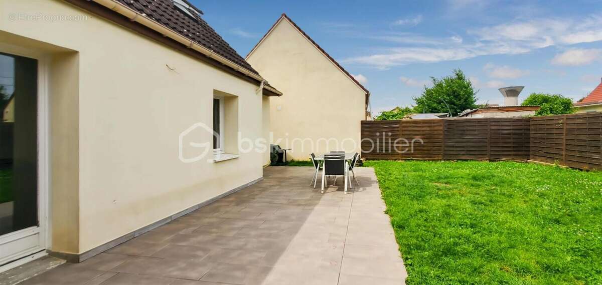 Maison à GOUSSAINVILLE