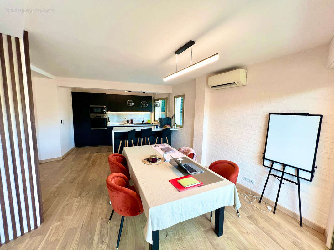 Appartement à LE CANNET