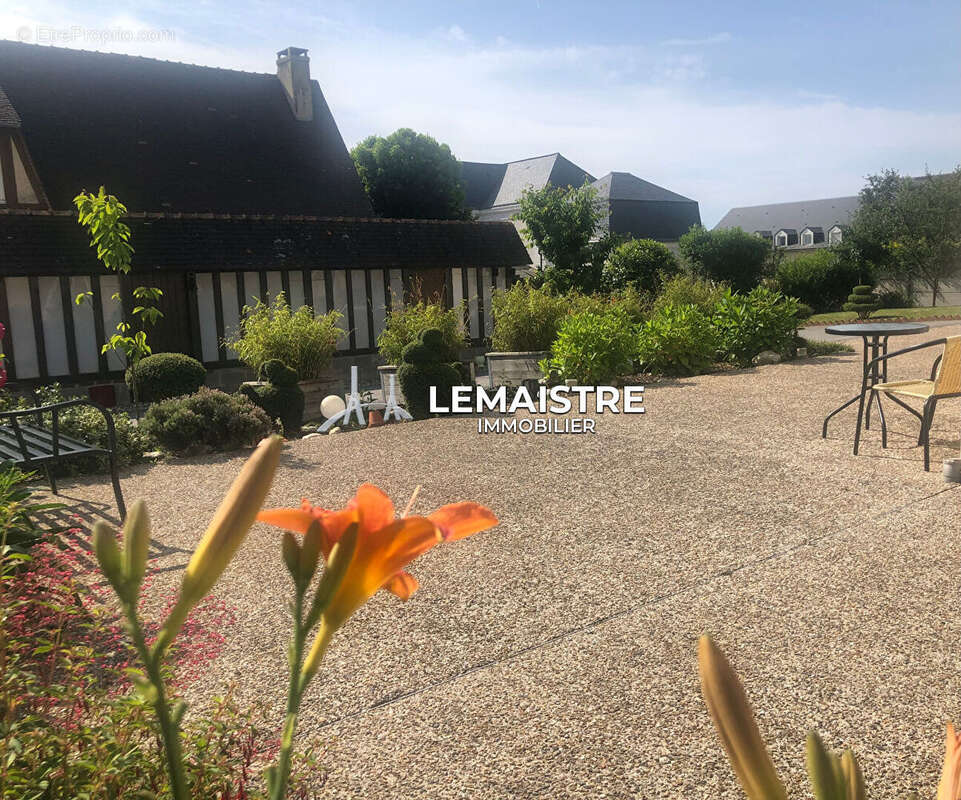 Maison à MONTIVILLIERS