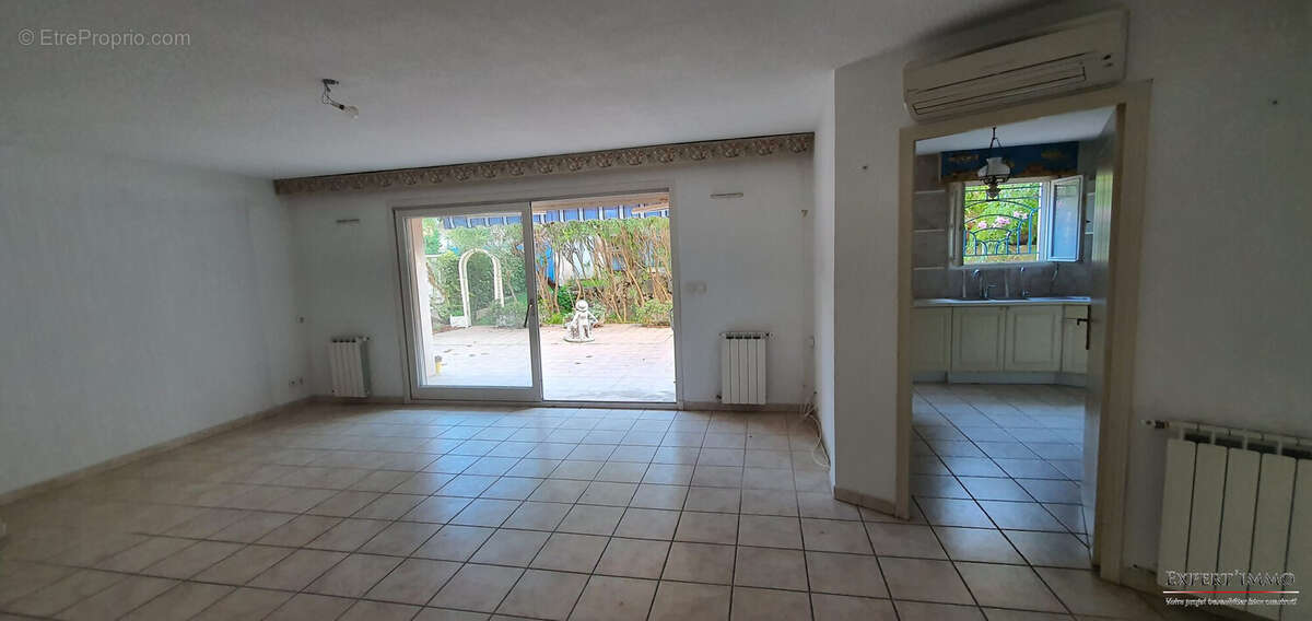 Appartement à SANARY-SUR-MER