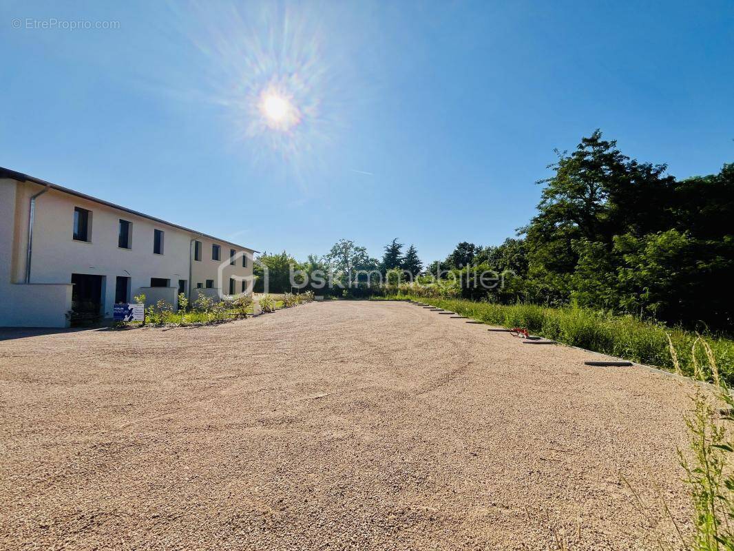 Maison à SAINT-DIDIER-DE-FORMANS