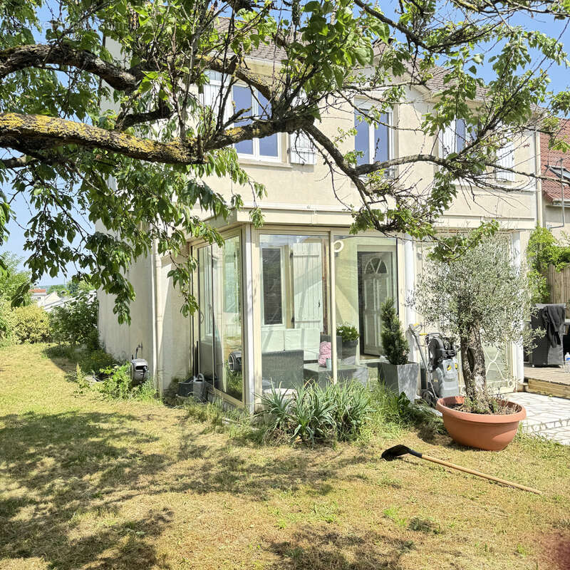 Maison à MONTIGNY-LES-CORMEILLES