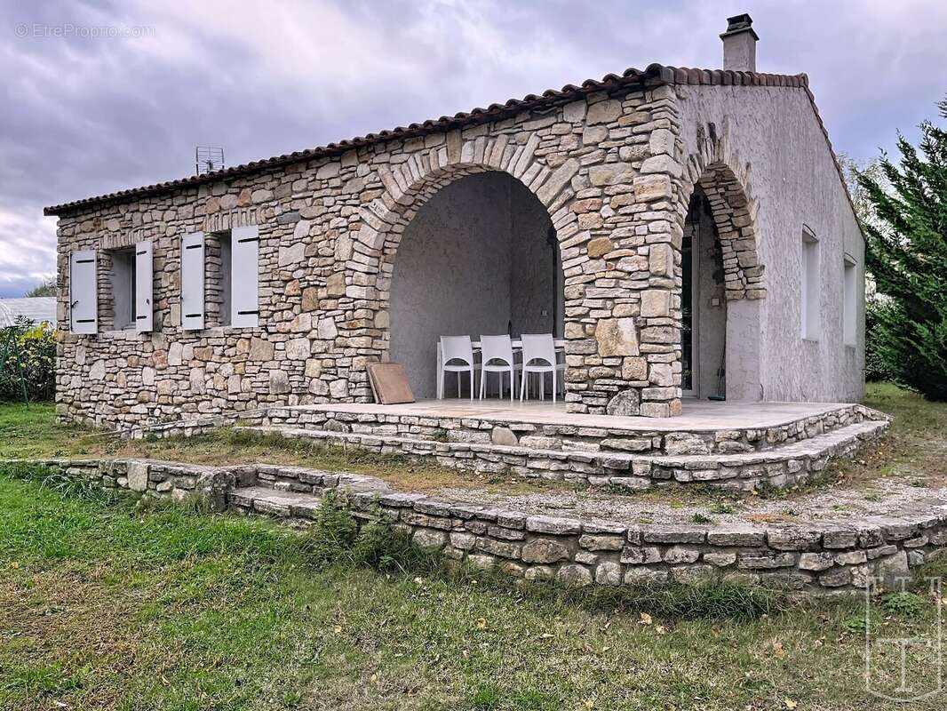 Maison à VALLON-PONT-D&#039;ARC