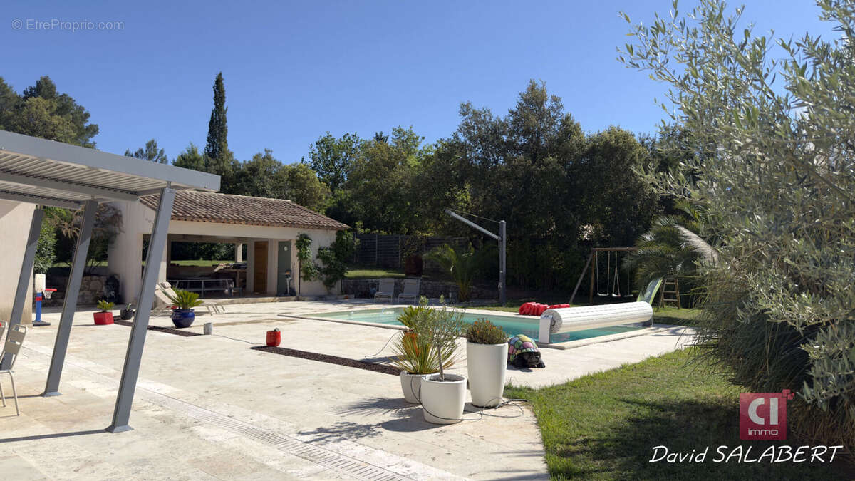 Maison à LORGUES