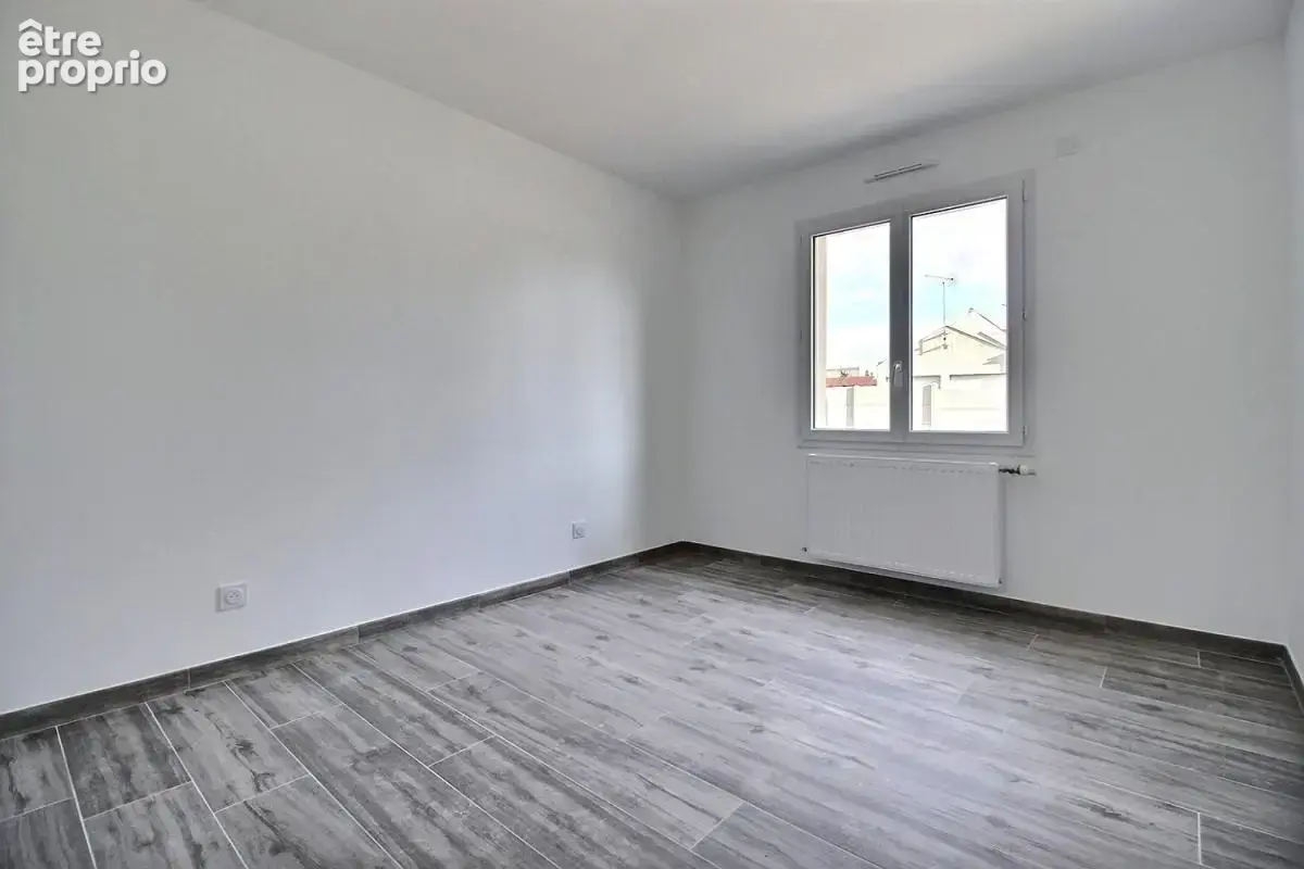 Maison neuve de plain pied avec 3 chambres dans le centre bourg de Saint Martin D Abbat - photo 6