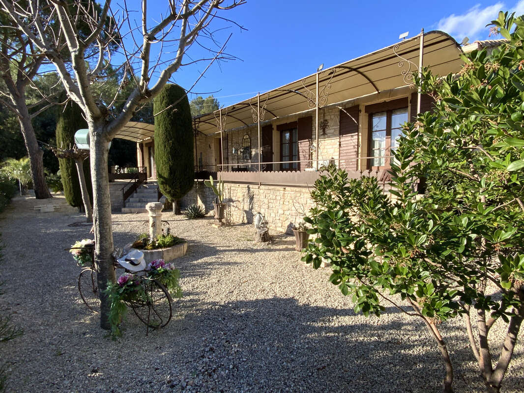 Maison à UZES