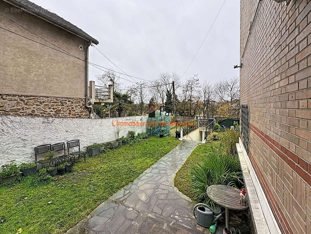 Maison à VILLENEUVE-SAINT-GEORGES