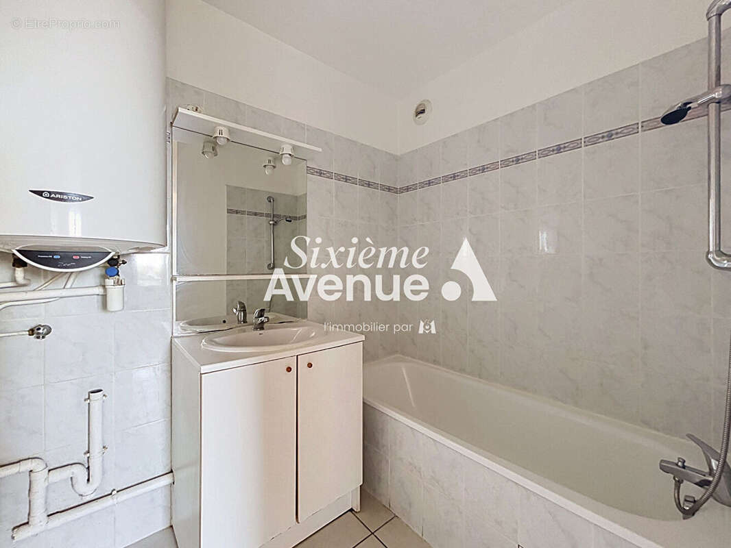 Appartement Decines Charpieu 2 pièce(s) 44.62 m2 - photo 6