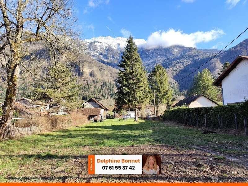 Terrain à SAINT-JOSEPH-DE-RIVIERE