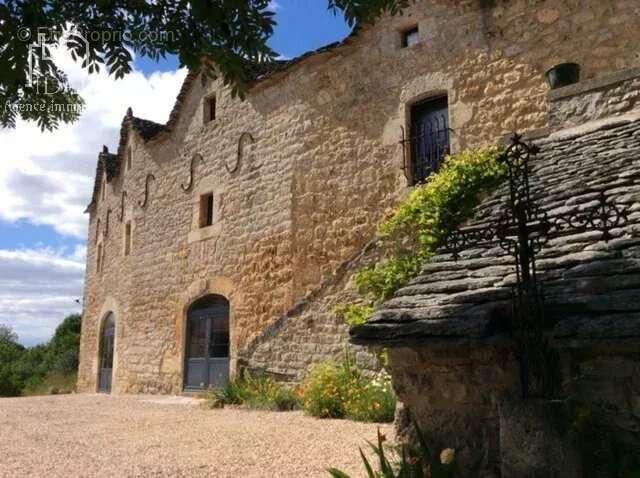 Maison à SEVERAC-LE-CHATEAU