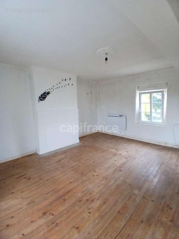 Maison 3 pièces en pierre à restaurer - LA GRAVERIE (14350) - photo 12