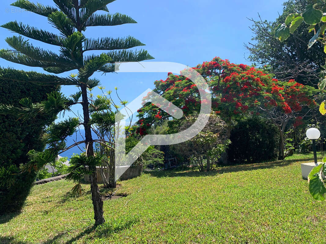 Maison à SAINT-DENIS