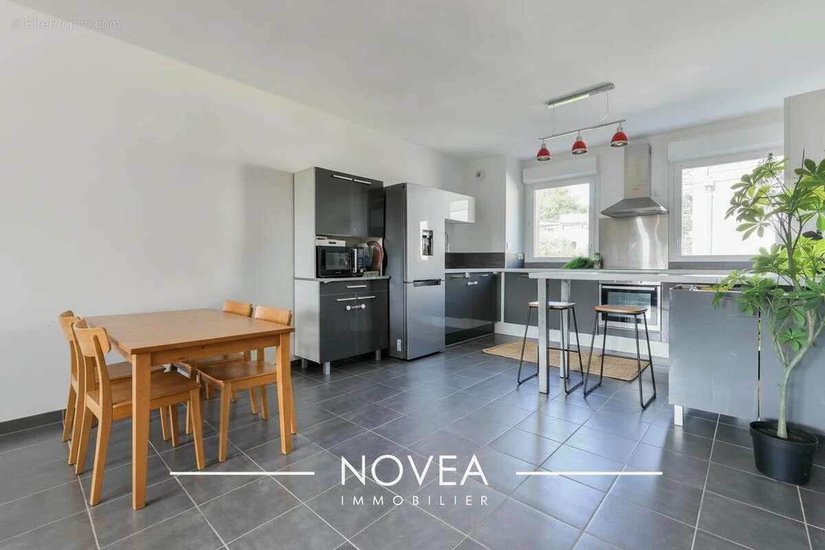 Appartement à SAINT-CYR-AU-MONT-D'OR