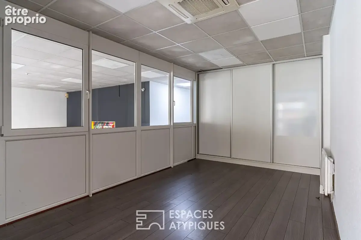 Ancien local commercial esprit loft quartier Tribunal - photo 4