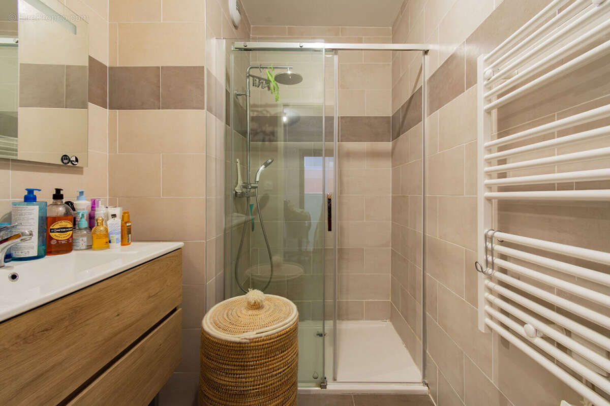 Appartement à MARSEILLE-2E