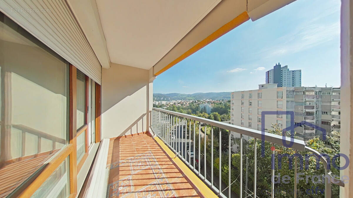 Appartement à SAINT-ETIENNE