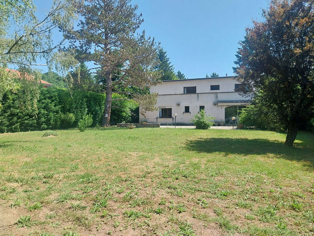 Maison à PONT-EVEQUE