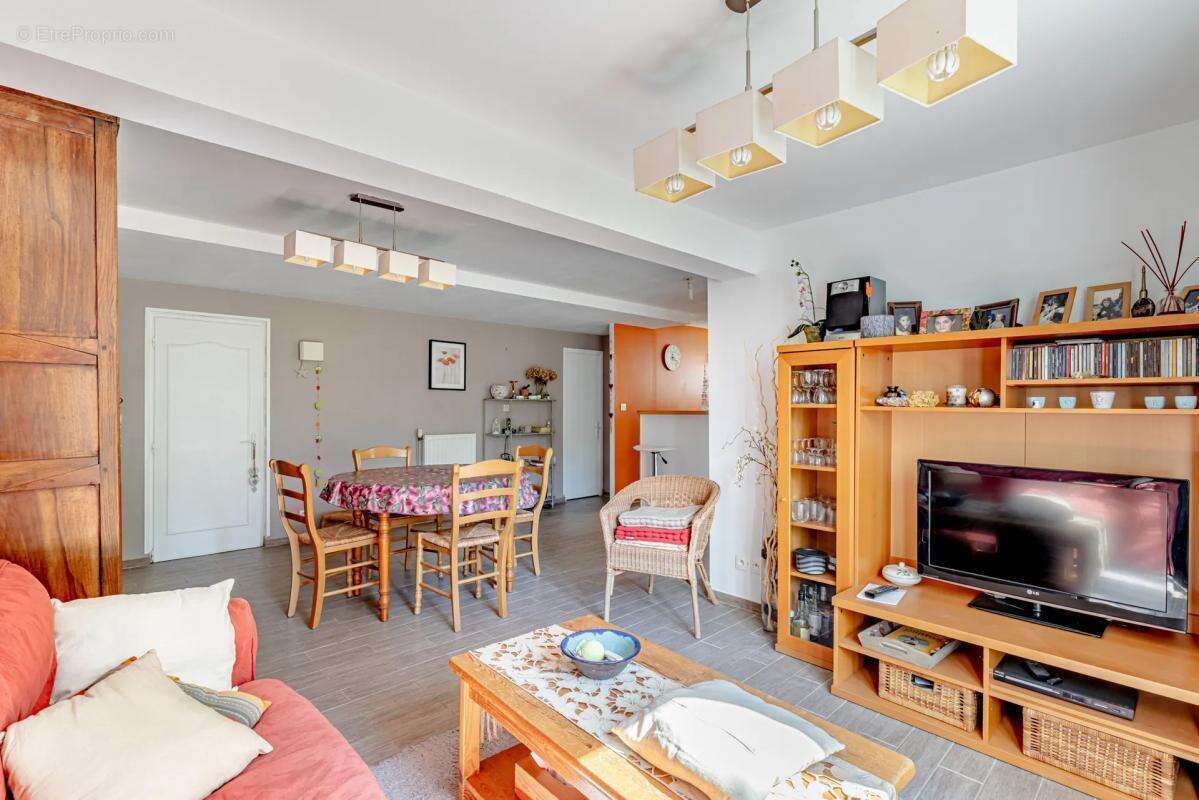 Appartement à FOSSES