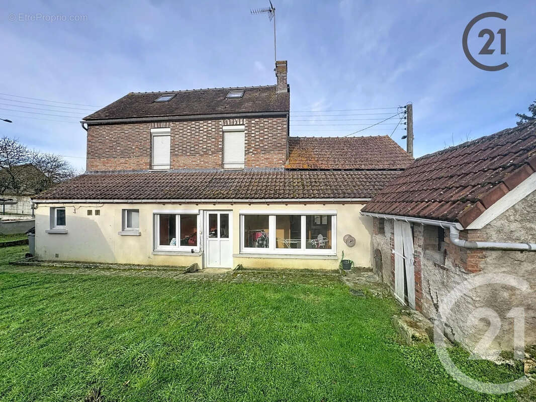 Maison à PERCENEIGE