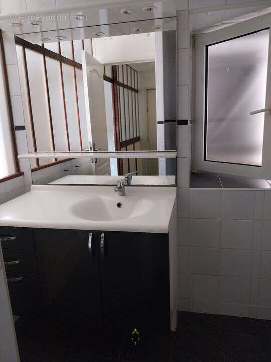 Appartement à LAY-SAINT-CHRISTOPHE