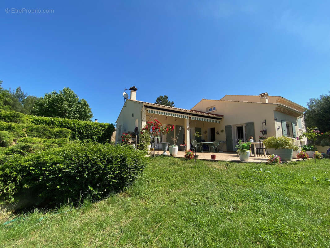 Maison à CADEROUSSE