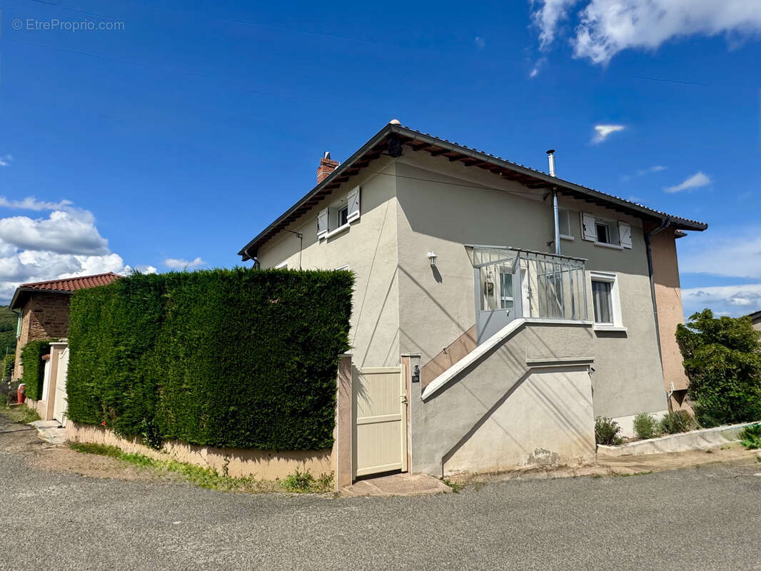 Maison à SAINT-JULIEN