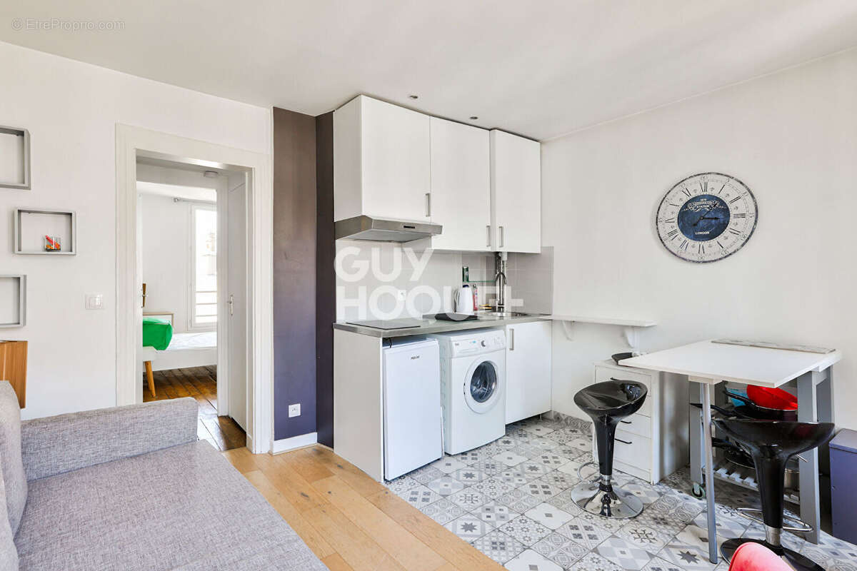 Appartement à PARIS-17E