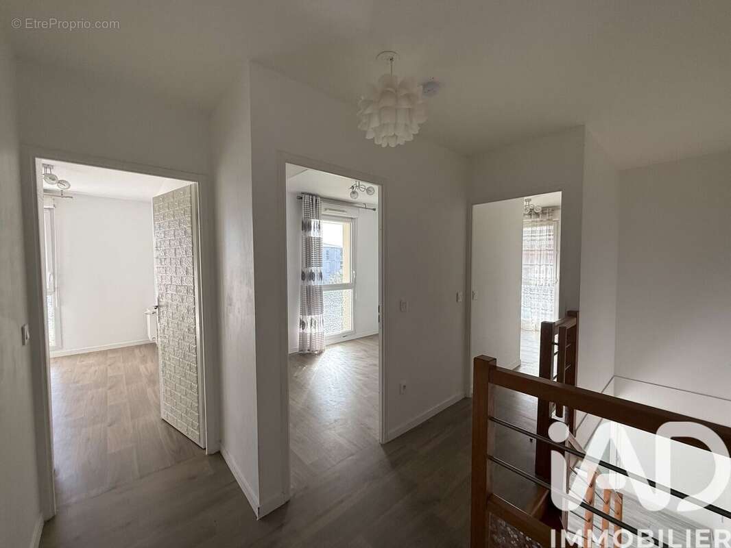 Photo 6 - Appartement à MOISSY-CRAMAYEL