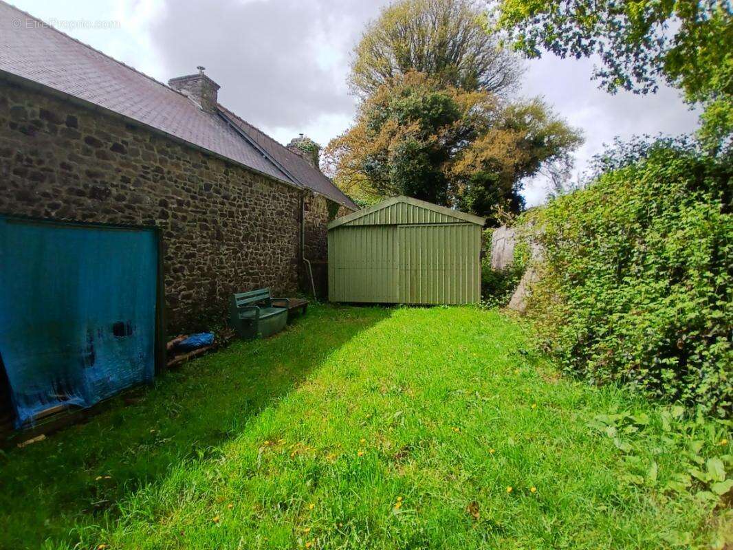 Maison à LESCOUET-GOUAREC