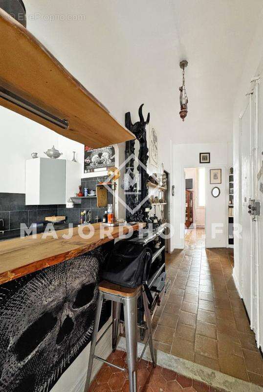 Exclusivité: bel appartement type 3 spacieux et lumineux, bel immeuble ancien 13001 - photo 8