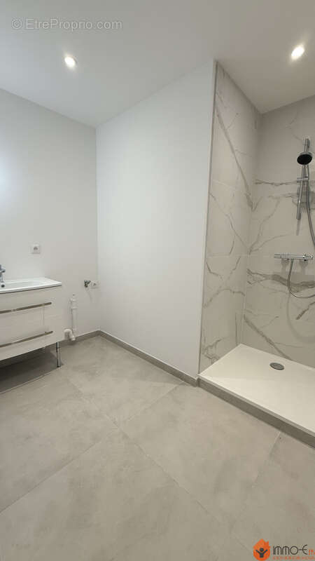 Appartement à BUSSY-SAINT-GEORGES